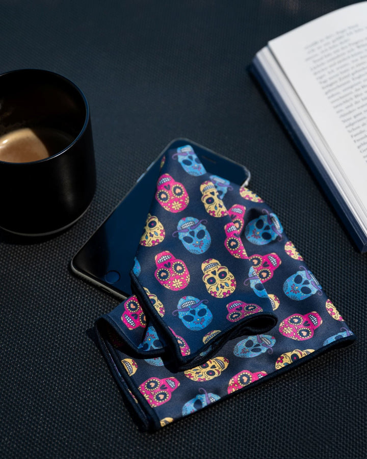 Brillen- und Displaytuch "Skulls"