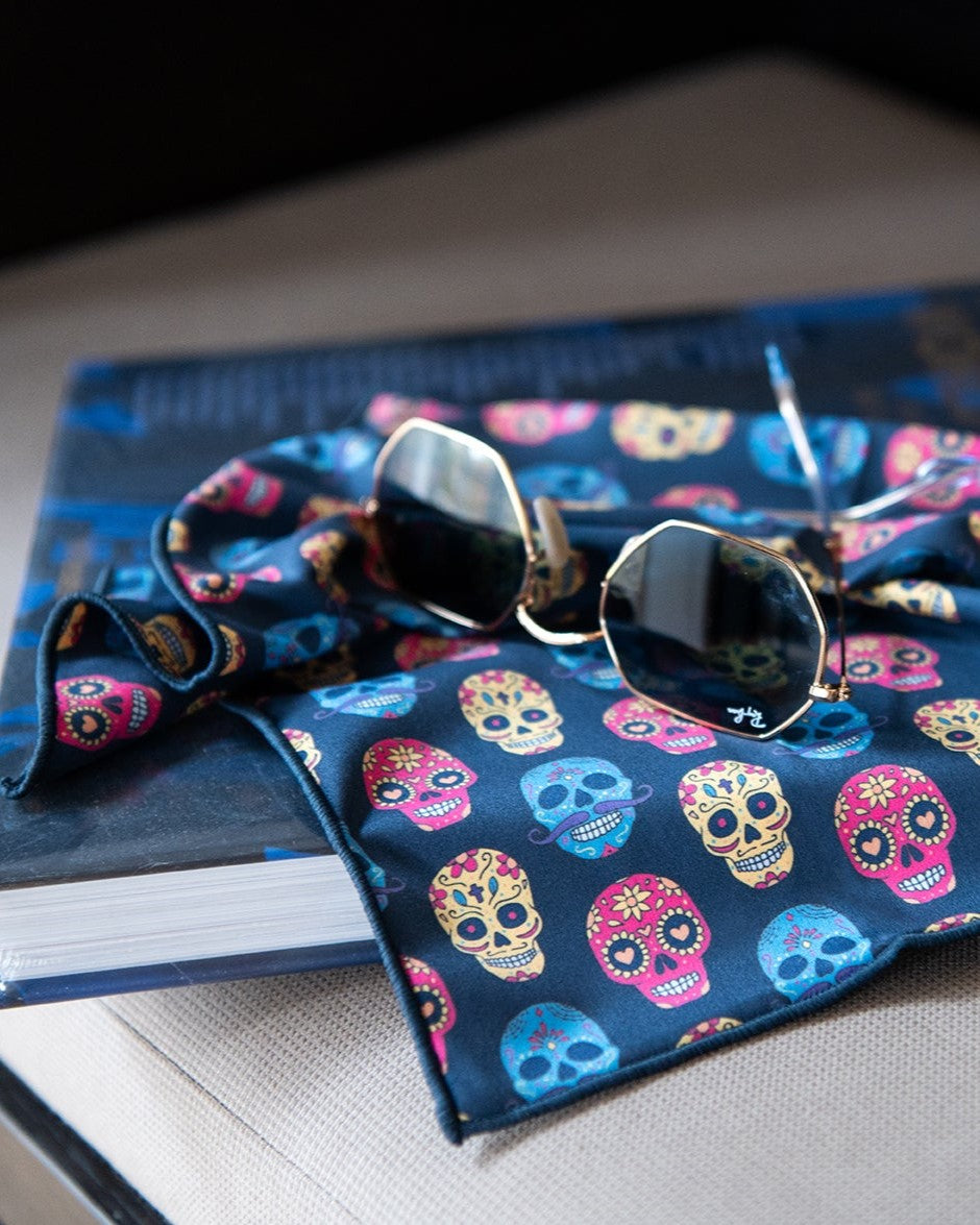 Brillen- und Displaytuch "Skulls"