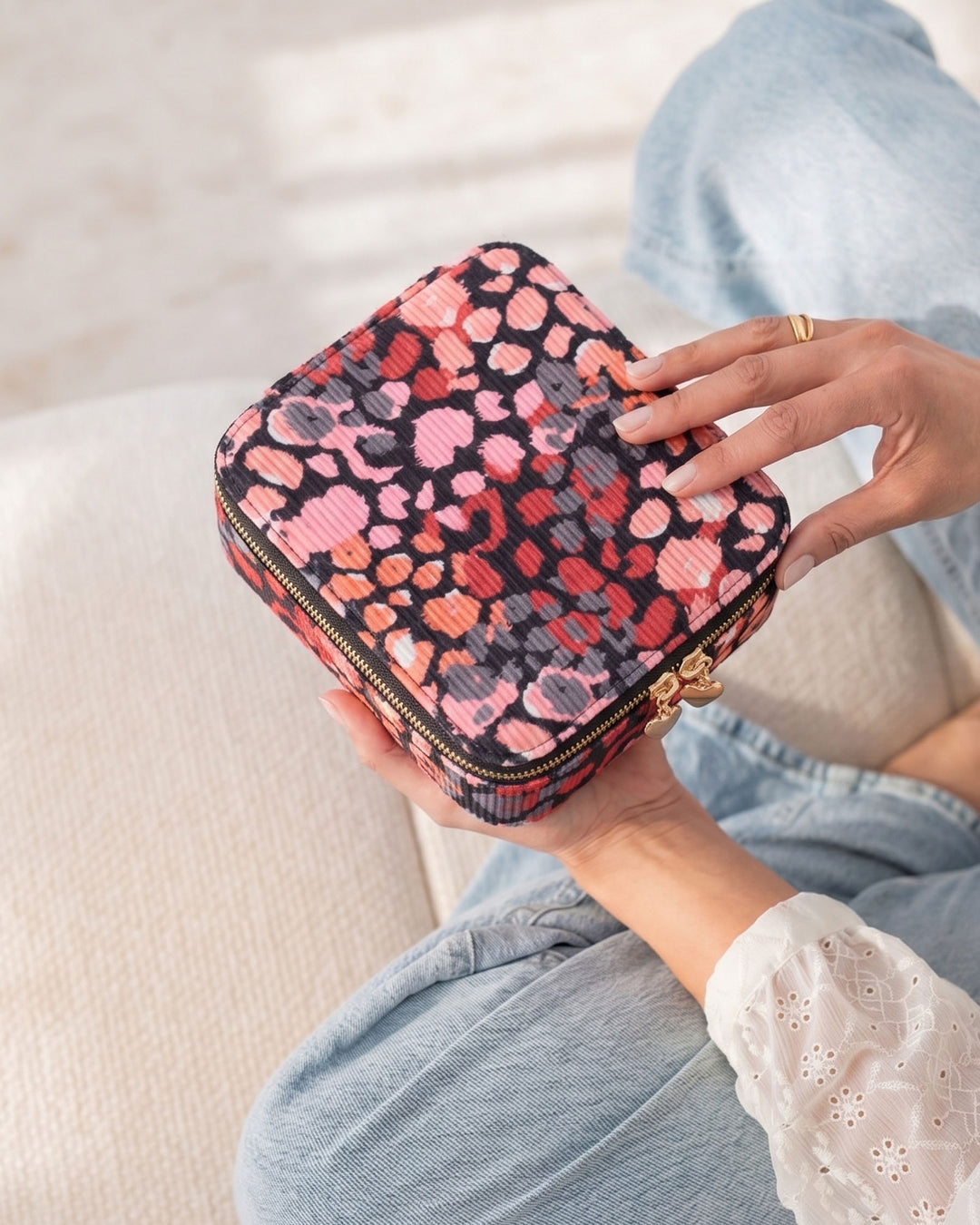 Brillenbox Wild Bloom - Aufbewahrung für 3 Brillen im Cord-Look